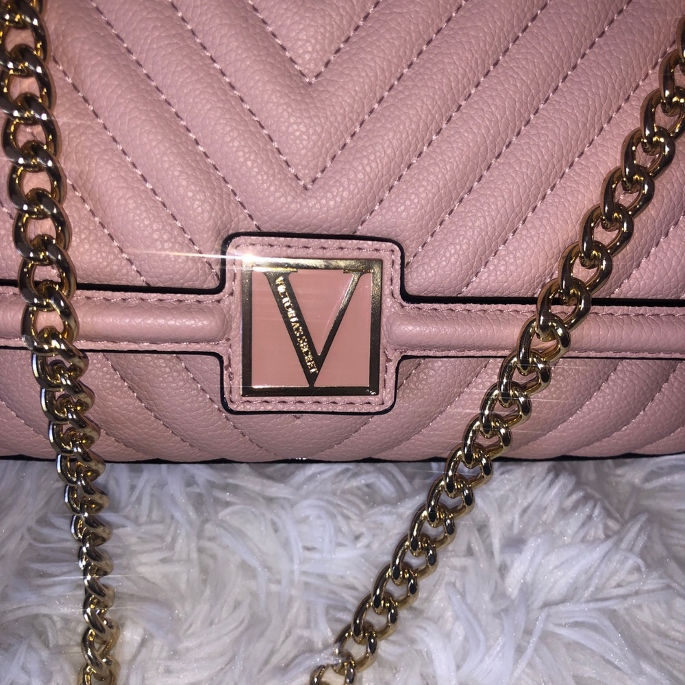 VICTORIAS Secret Purse Mauve Pink with mirror